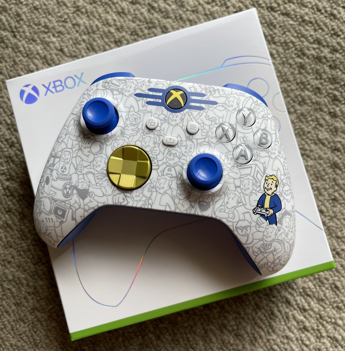 Might just be my favourite XBOX controller to date!

@XboxANZ @Bethesda_ANZ @Fallout 

#xbox #XboxGamePass #XboxSeries #XboxSeriesS #XboxSeriesX #controller #collector #Gamerlife #gamedev #LimitedEdition #Gamers #gaming #collectors #videogames #GamersUnite #Fallout #Bethesda