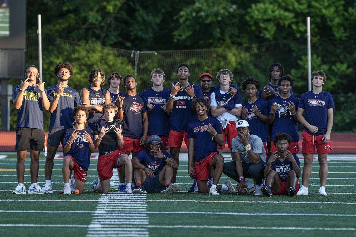 Jadyn Davis (@iamjadyndavis) on Twitter photo Once a charger…ya’ll know the rest lol
Great to be back home! <a href="/ChadGrier_/">Chad Grier</a> <a href="/PDS_ChargersFB/">Providence Day Football</a>
-1LOVE🤟🏽 Once a charger…ya’ll know the rest lol
Great to be back home! <a href="/ChadGrier_/">Chad Grier</a> <a href="/PDS_ChargersFB/">Providence Day Football</a>
-1LOVE🤟🏽