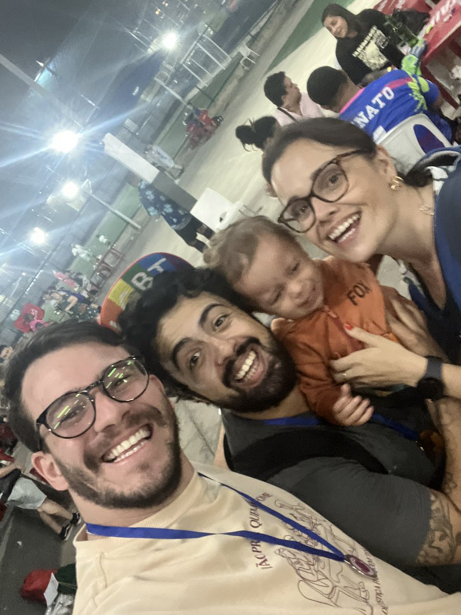 Bão, bunito & mentiroso tweet media