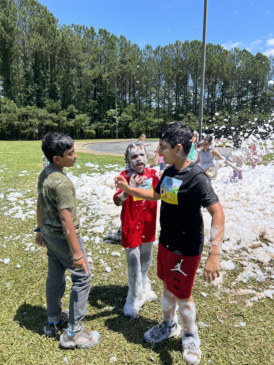 Katie Fernandez (@mrsfernandez3rd) on Twitter photo End of year carnival! The students had so much fun playing in the foam and choosing from the ice cream truck <a href="/npepanthers/">New Prospect Panthers</a> ๐๏ธ๐ฆ๐ช๐ End of year carnival! The students had so much fun playing in the foam and choosing from the ice cream truck <a href="/npepanthers/">New Prospect Panthers</a> ๐๏ธ๐ฆ๐ช๐
