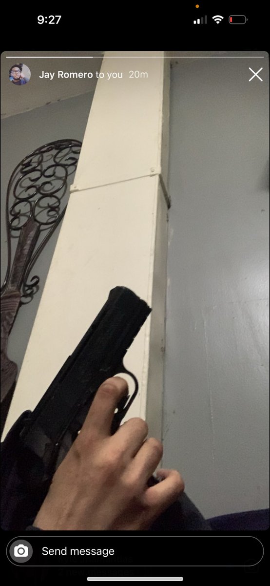 Miss_Oatmeal's tweet image. After being sexually harassed by this man, I have had him banned on my twitch for almost 2 months. Im now receiving multiple screenshots from several people of him wanting to shoot me and whoever else at champs in July. Hes talked about it almost 2 months after I’ve had 0 contact