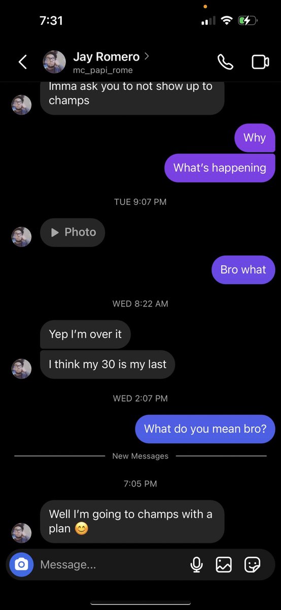 Miss_Oatmeal's tweet image. After being sexually harassed by this man, I have had him banned on my twitch for almost 2 months. Im now receiving multiple screenshots from several people of him wanting to shoot me and whoever else at champs in July. Hes talked about it almost 2 months after I’ve had 0 contact