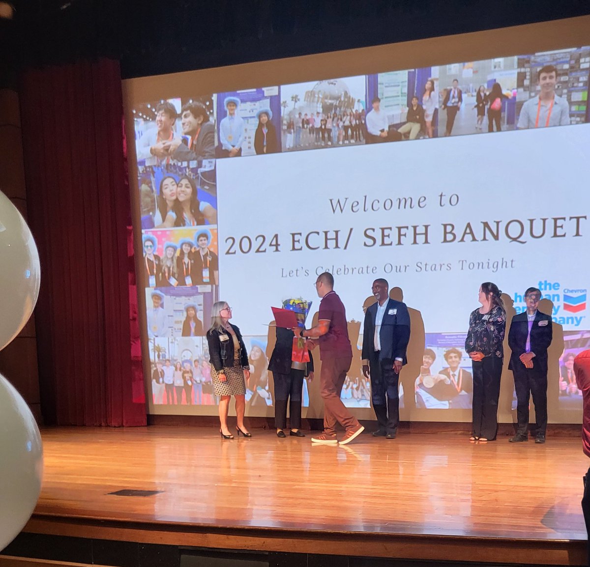 DanceFusion9's tweet photo. Mr. Errol Larkins was named the SEFH STEM  specialist  teacher of the year 2024.  University of Houston ECH/SEFH.   Celebrated and honored Mr
 Larkins  for mentoring and educating his   students to grow,network and  excel within STEM   research .@AliefISD @KilloughSTEM https://t.co/WGqyT2o1SP