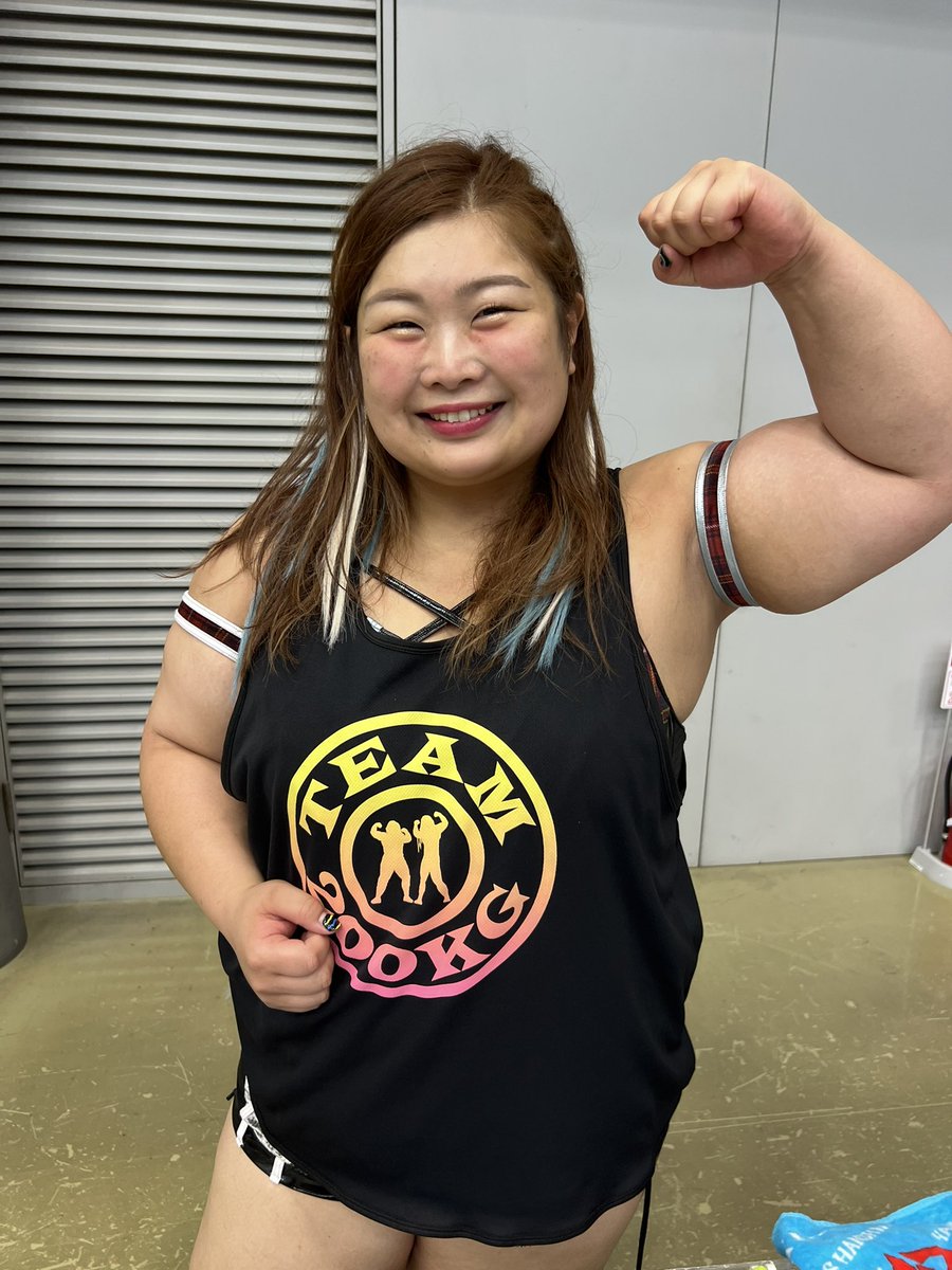 2024.5.19 仙女 刈谷あいおいホール

#チーム200キロ

この日は、今まで観戦した中でも
1番苦戦してた印象だったかな💦

それでも試合前も試合後も
仲良し(＊´･д･)(･д･｀＊)

サイン会が別々でも
ちゃんと左右対称になってる💪

#橋本千紘
#優宇
#SENJO