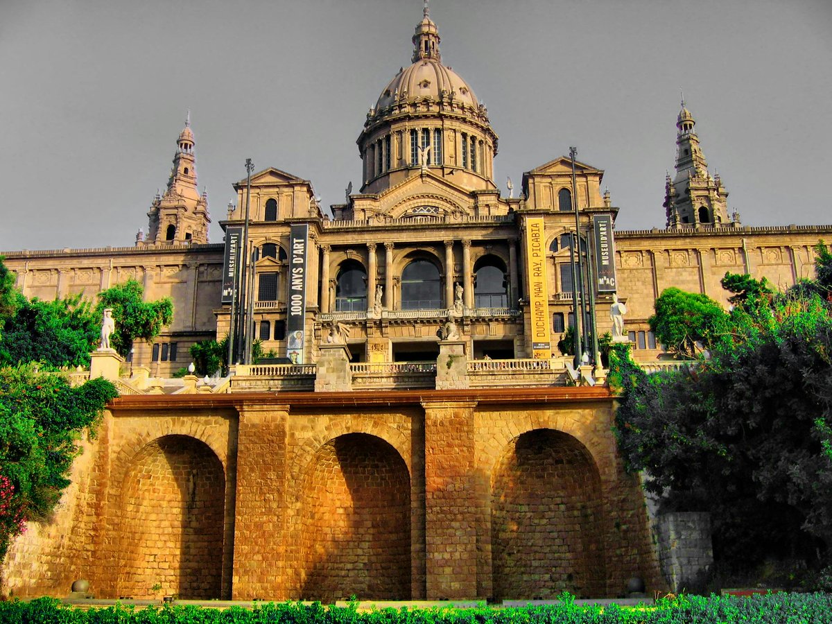 StevenTier89883's tweet image. Onefam Les Corts #BarcelonaNights #BarcelonaTourism