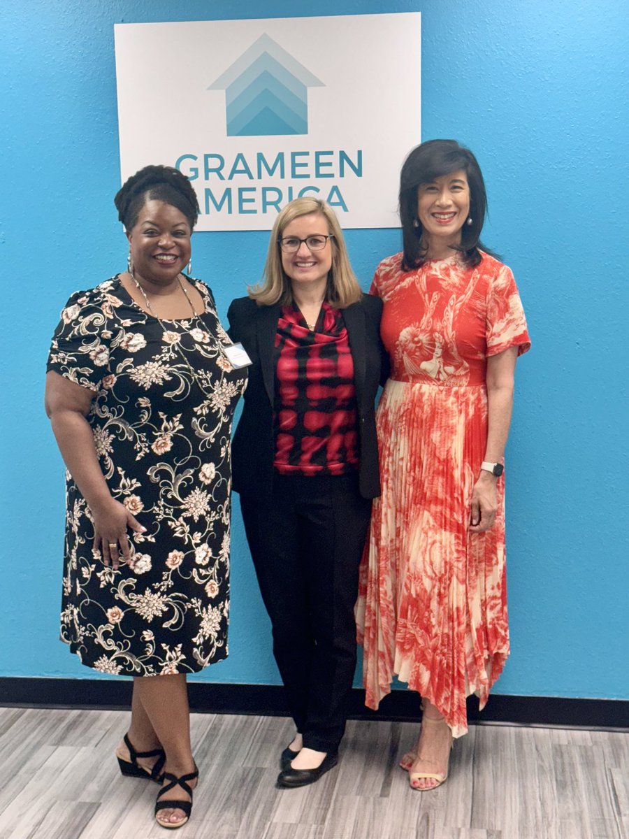 Ribbon cutting and official launch in Phoenix,AZ today! Thanks to Mayor Kate Gallego <a href="/MayorGallego/">Mayor Kate Gallego</a> for joining and Darlene Goins and the amazing team at <a href="/WellsFargo/">Wells Fargo</a> for the partnership! <a href="/GrameenAmerica/">Grameen America</a>
