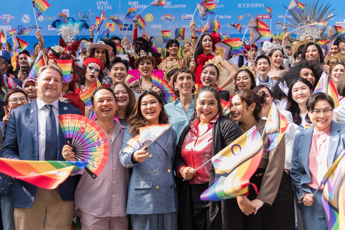 June #Pride🏳️‍🌈 month is approaching. @UNDPThailand & partners from Government, community & business are getting ready to celebrate & advocate for stronger #LGBT rights. Thanks 🙏 to @OneSiamOfficial for bringing us together & joining the efforts to #StandUpForHumanRights