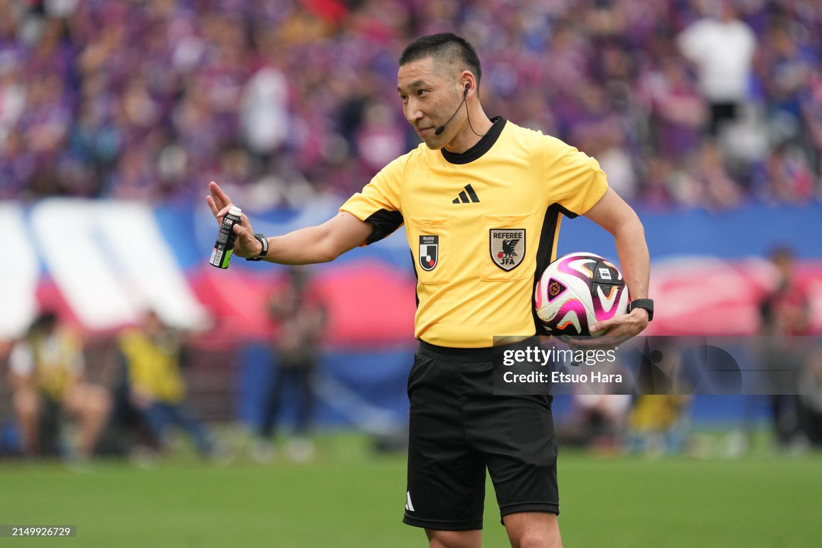 SoccerRefereeJP's tweet photo. 川俣 秀
Kawamata Shu《主審⚽️》
1982年3月29日(42歳)
日本🇯🇵茨城県出身の審判員

2014年にJFLの優秀レフェリー賞を受賞。
2022年にはJ2担当主審として歴代最多となるシーズン31試合を担当
2024年第102回全国高校サッカー選手権、決勝戦の主審を担当

・2012年－1級取得
・2015年－Jリーグ https://t.co/V6BAGfHjva