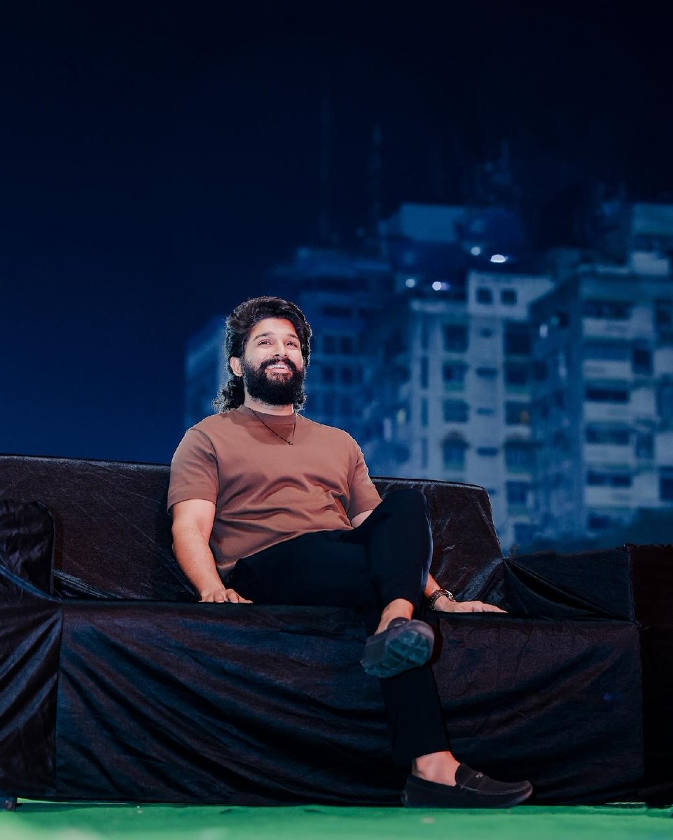 rakeshsanjuaaff's tweet photo. ❤️‍🔥❤️‍🔥

@alluarjun #pushpa https://t.co/3MfmFq3zIB