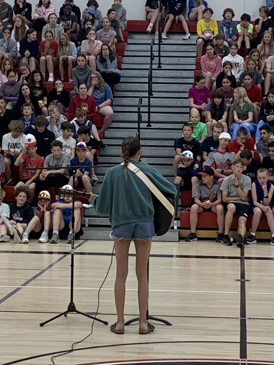 GMSIowa's tweet image. Today was the return of the GMS Talent Show and Lip Sync.  Such a great chance to showcase our students and their many gifts!  

#InspireLeadSucceed
#TigersTogether