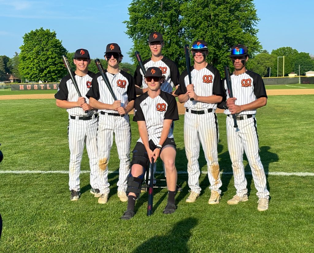 Pretz_Baseball's tweet photo. Pretzels wrap up the regular season with a W at Hustle Field. 7-4 non-con victory over Belvidere north. 
Seniors end with a Hustle Win!

@ryancoon_ 2-3, rbi, dbl, 3sb
@zmatz75 2-4, rbi,  dbl
@RussellButitta 2-3, rbi
@CVerner16 dbl, 2rbi
C. Stewart 2-3, rbi https://t.co/nEOsGKqDZd