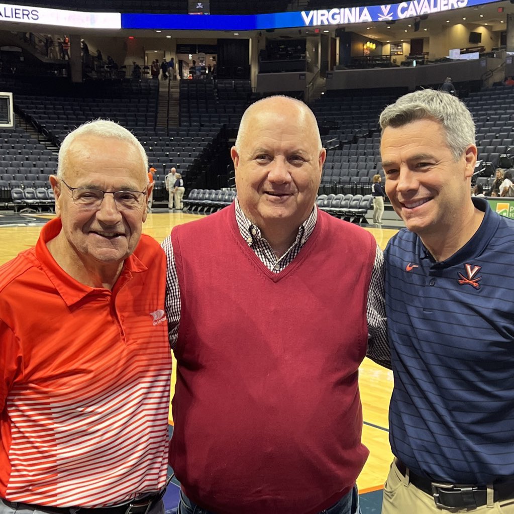 Holly McKneely tweet media