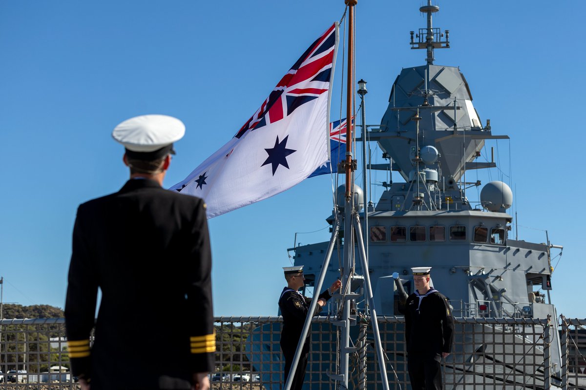 aag_th's tweet photo. 🇦🇺🇩🇪⚓️AAG_th บันทึกประจำวัน: ออสเตรเลียปลดประจำการเรือฟริเกตชั้น Anzac ลำแรก FFH150 HMAS Anzac  
https://t.co/ZnrYQ1xaAF
#Australia #Navy @Australian_Navy #AusNavy @DefenceAust #Germany @thyssenkrupp_en #MEKO 200 #HMASAnzac #Frigate #Warship https://t.co/6Cm7DXVY3G