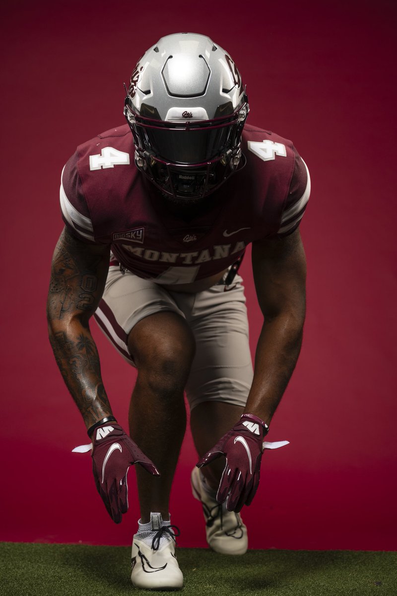 RB Marquise Wilson V (@iamcincov) on Twitter photo After a great visit at the University of Montana , I am Humbly blessed to say I am a Griz ❤️🔥🐻 <a href="/GrizCoachGreen/">Justin Green</a> <a href="/cocfb/">Cougars Football</a> <a href="/CoachICOC/">Coach Iacenda</a> <a href="/DCorbet55/">Coach Corbet</a> <a href="/CoachKellyCOC/">EK</a> <a href="/CoachSethAdam3/">Seth Oseransky</a> <a href="/CoachMLinehan/">Mike Linehan</a> #Committed After a great visit at the University of Montana , I am Humbly blessed to say I am a Griz ❤️🔥🐻 <a href="/GrizCoachGreen/">Justin Green</a> <a href="/cocfb/">Cougars Football</a> <a href="/CoachICOC/">Coach Iacenda</a> <a href="/DCorbet55/">Coach Corbet</a> <a href="/CoachKellyCOC/">EK</a> <a href="/CoachSethAdam3/">Seth Oseransky</a> <a href="/CoachMLinehan/">Mike Linehan</a> #Committed