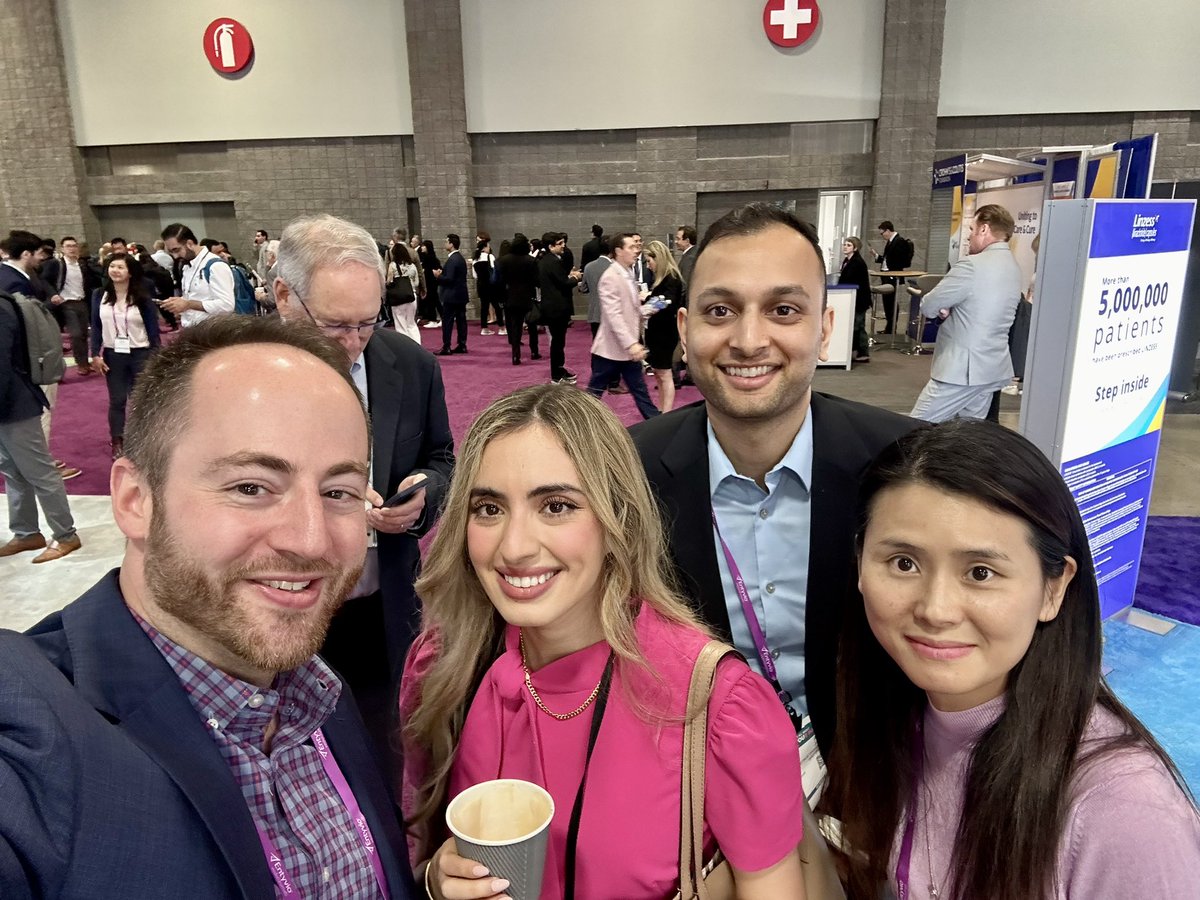 More #DDW2024 <a href="/DDWMeeting/">Digestive Disease Week</a> fun! <a href="/AdamMJacob/">Adam M. Jacob, DO</a> <a href="/LRaddaoui/">Leen Raddaoui, MD</a> <a href="/SamSchuelerMD/">Samuel A Schueler, MD</a> <a href="/JennieZhang12/">Jennie Zhang, MD</a>