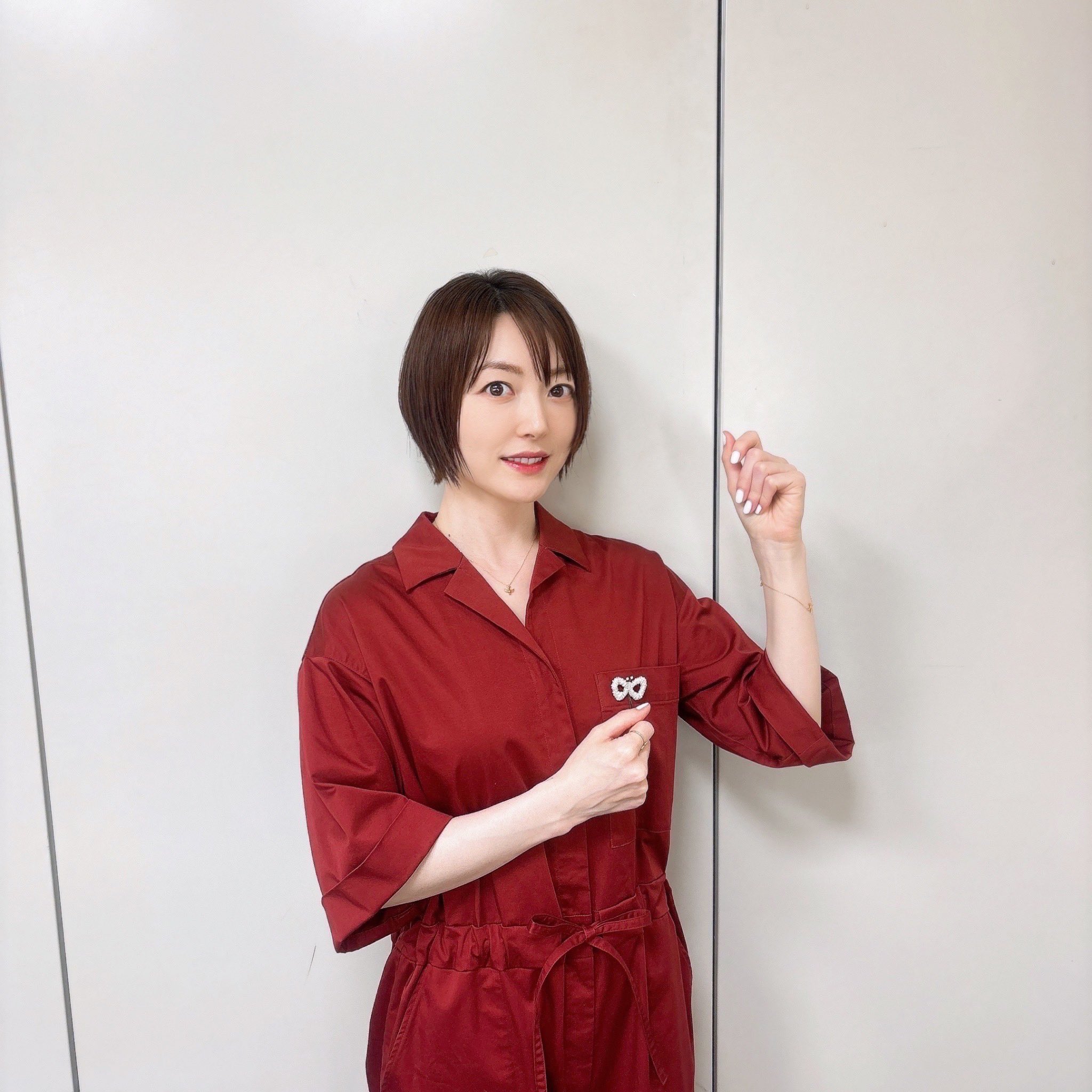 花澤香菜 切り抜き (38誌分) TO BE HERO X クイーン 花澤香菜 ニュータイプ 8月号 切り抜き