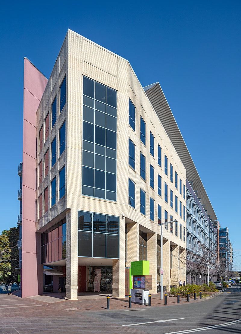 REAL estate fund manager Centuria Capital Group has sold an office asset known as the Biomed Building in Sydney for $103 million to a local private investor. #investmentsales #capitalmarkets #CRE #commercialrealestate #commercialproperty australianpropertyjournal.com.au/2024/05/20/103…