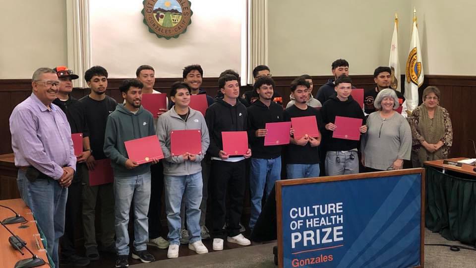MottuMario's tweet photo. City recognition for these young men! #SpartanPride https://t.co/5R0kOkI6Bv
