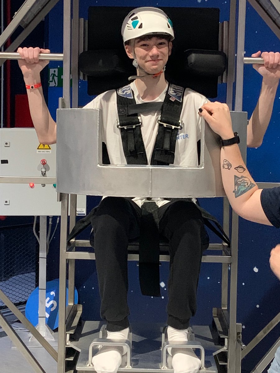 St Maurice's Science tweet media