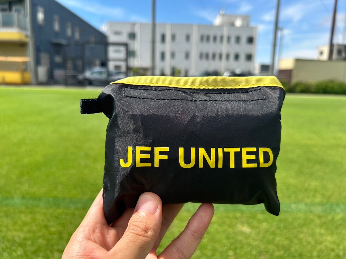 スタジアム観戦の永遠の悩み〜 天候による荷物の管理と汚れ対策