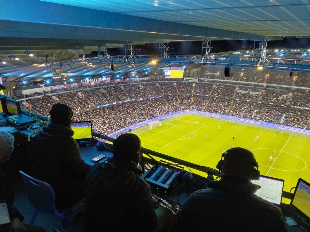 christianelguea's tweet photo. Han sido dos años de ensueño en #LaPremierEnParamount .
Infinitas gracias a ustedes amigos(as) futboleros por acompañarnos cada jornada y compartir esta pasión por la mejor liga del mundo, la @premierleague.
Mañana cerramos con Estadio Paramount. https://t.co/unq8H4w2dj