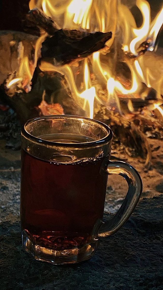 sb_57's tweet photo. May.21
رُبما كأس شاي خيرٌ من ألف جليس 🖤✨
#اليوم_العالمي_للشاي https://t.co/hIlRIFD5g6