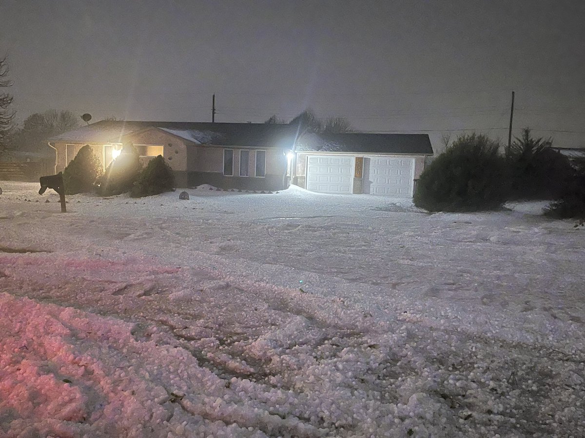 hinto62's tweet photo. Huge hail drifts &amp; accumulations in Yuma, Colorado following a vicious hailstorm between 9 &amp; 9:20pm MDT. Biggest stones baseball size and bigger - most stones 1 to 2.25 inch. @NWSGoodland #cowx https://t.co/CPObP2eBMN