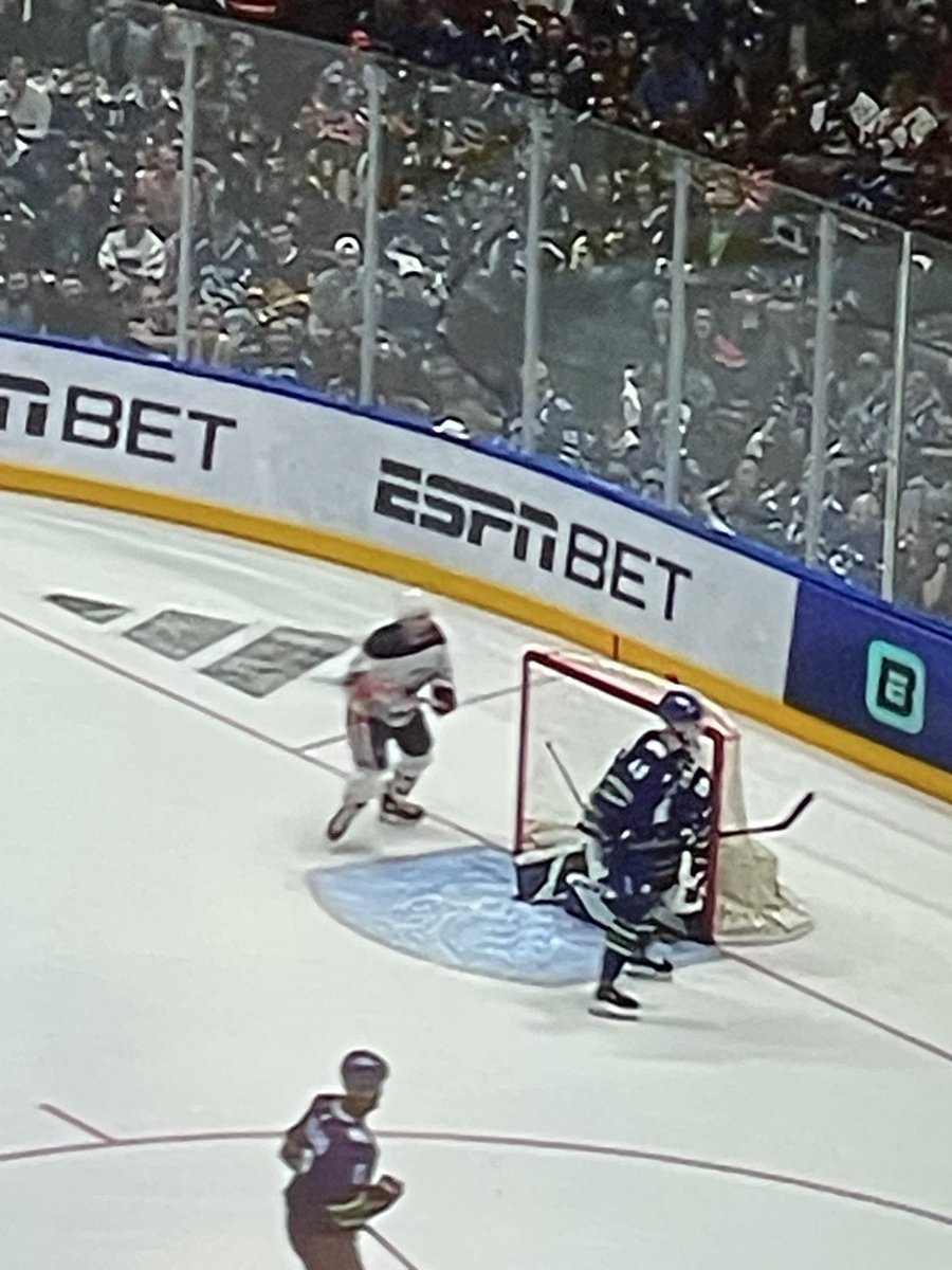 AnnieScav's tweet photo. ESPN and BET’s first collaboration is hockey? https://t.co/FWPitVcgAg