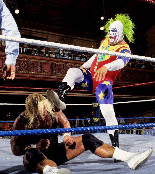 On this day in 1993: Doink the Clown faced Mr. Perfect in their third match to finally determine who progressed to the King of the Ring PPV tournament. Mr. Perfect prevailed. #WWF #WWERaw #Wrestling #MattBorne #CurtHennig