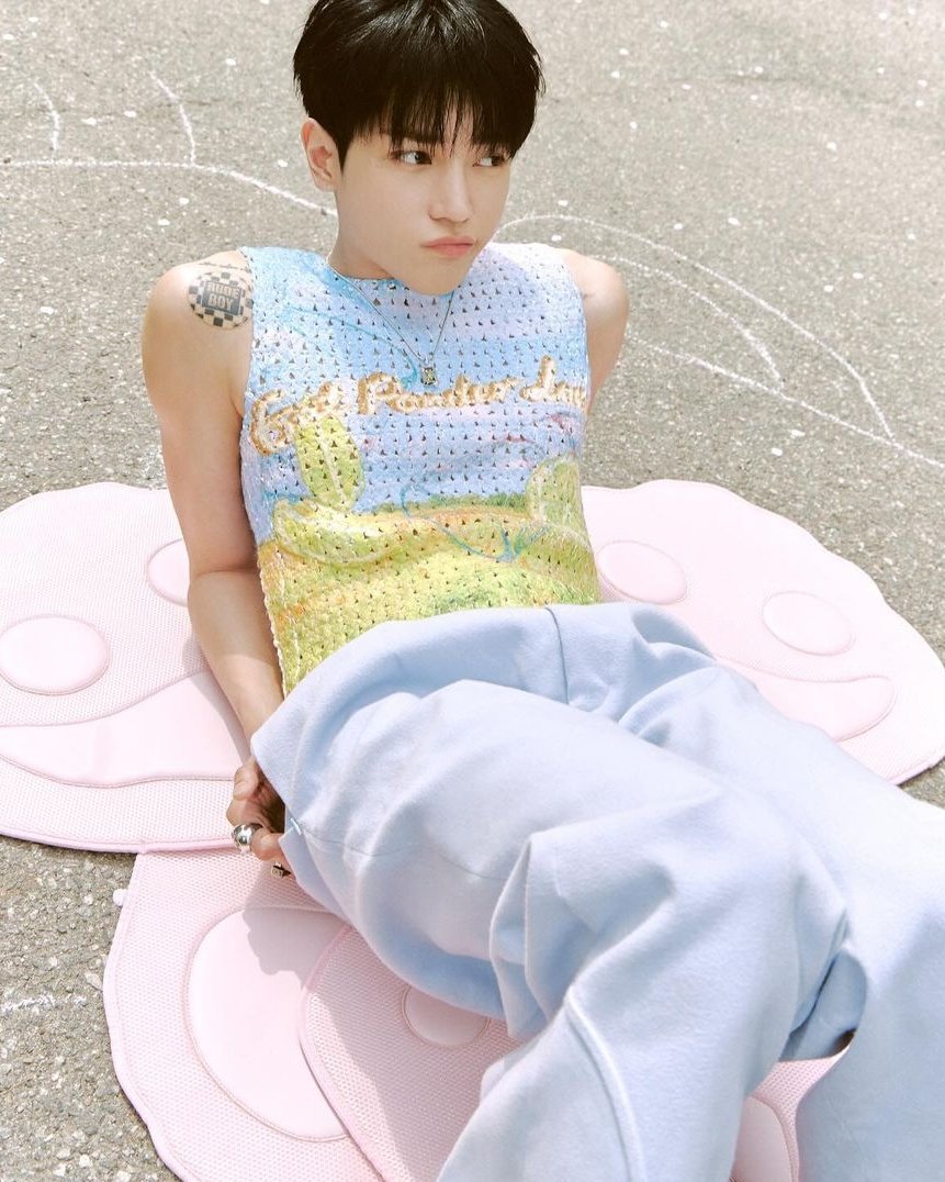 taeyongpictures's tweet photo. LEE TAEYONG https://t.co/AH3lgU4yFu