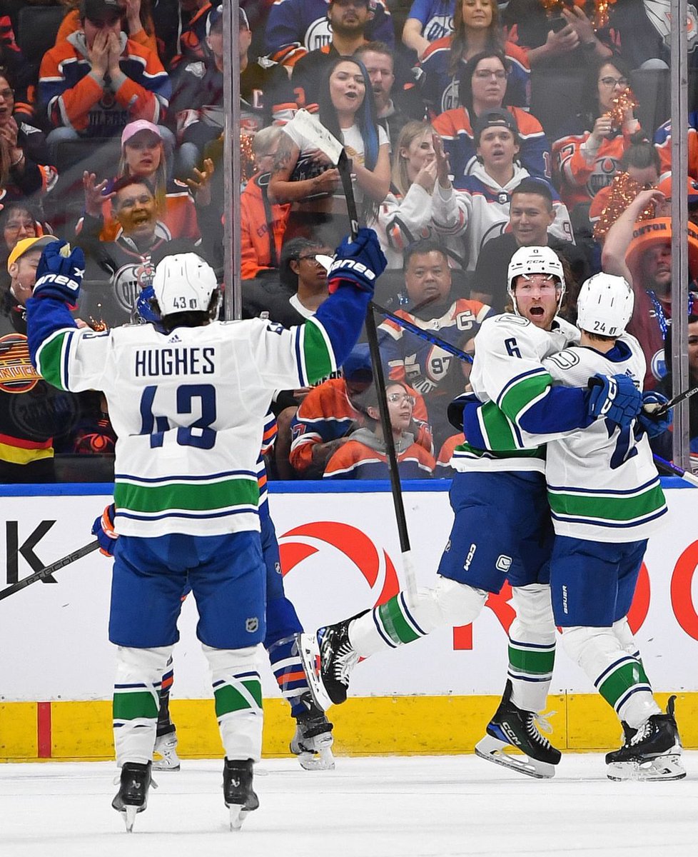 angelsuecult's tweet photo. 2023-2024 vancouver canucks you will always be special to me https://t.co/DaIlBhHZLa
