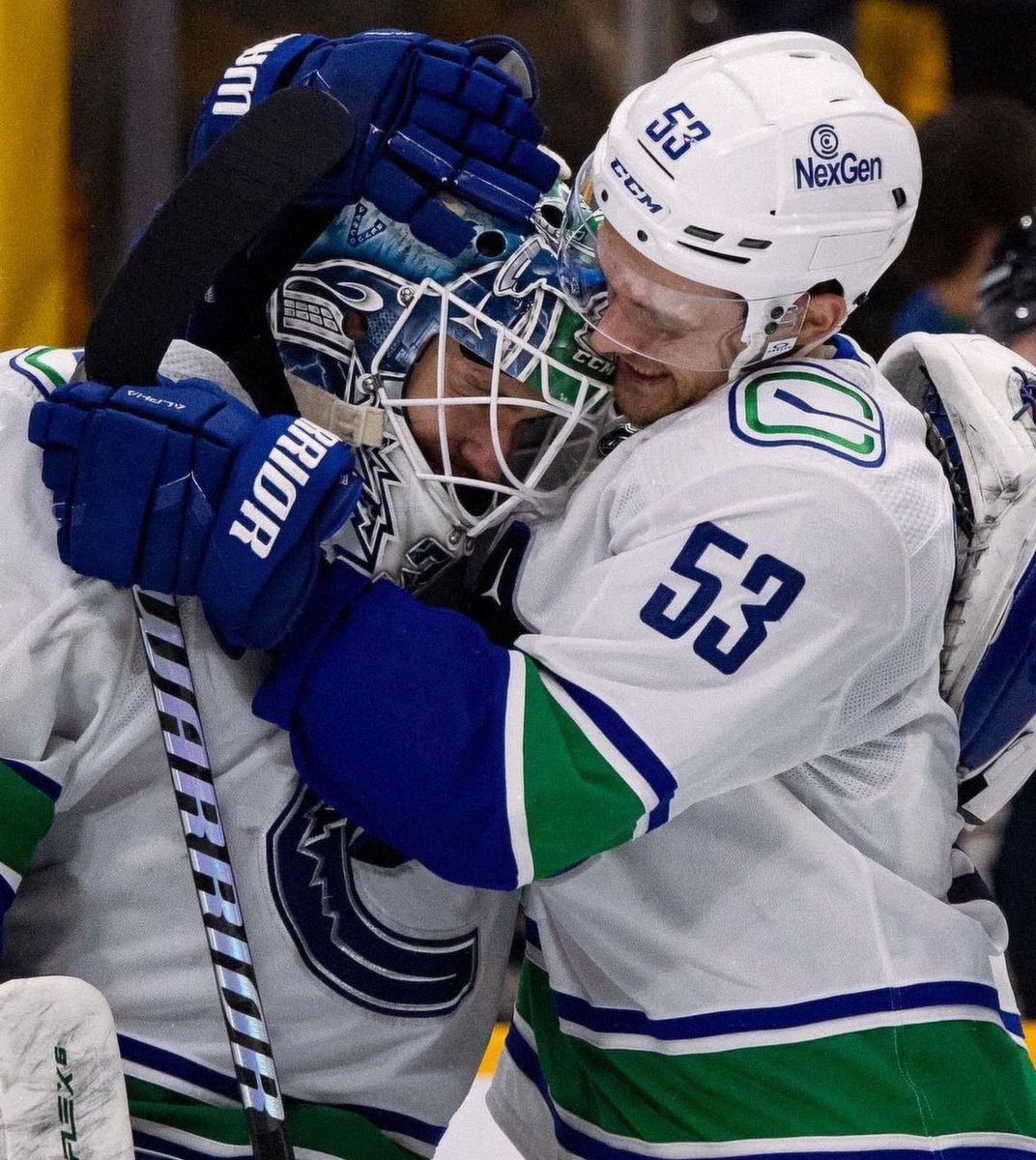 angelsuecult's tweet photo. 2023-2024 vancouver canucks you will always be special to me https://t.co/DaIlBhHZLa