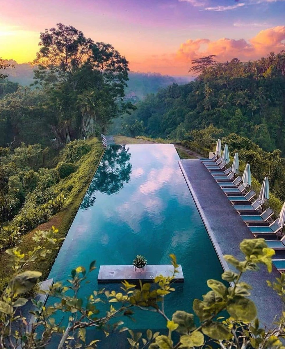 Infinity pool in Bali, Indonesia, Photo by @jktdelicacy Get Inspired, visit myhouseidea.com #myhouseidea #interiordesign #interior #interiors #house #home #design #architecture #decor #homedecor #casa #archdaily #beautifuldestinations