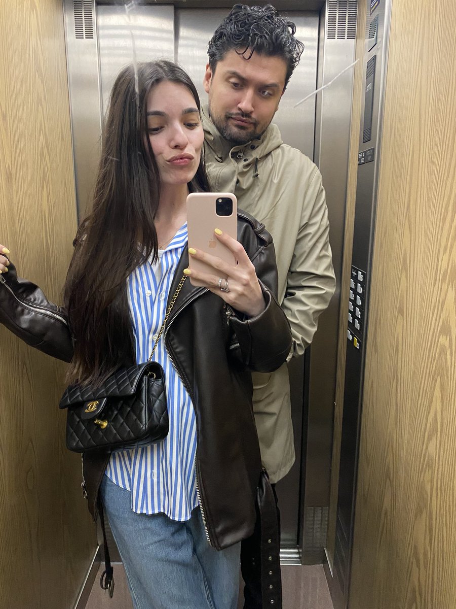 Feliz cumpleaños a mi medio limón 🍋 Solo te deseo lo mejor, es lo único que te mereces.
Te quiero mi Drakhen 🤍