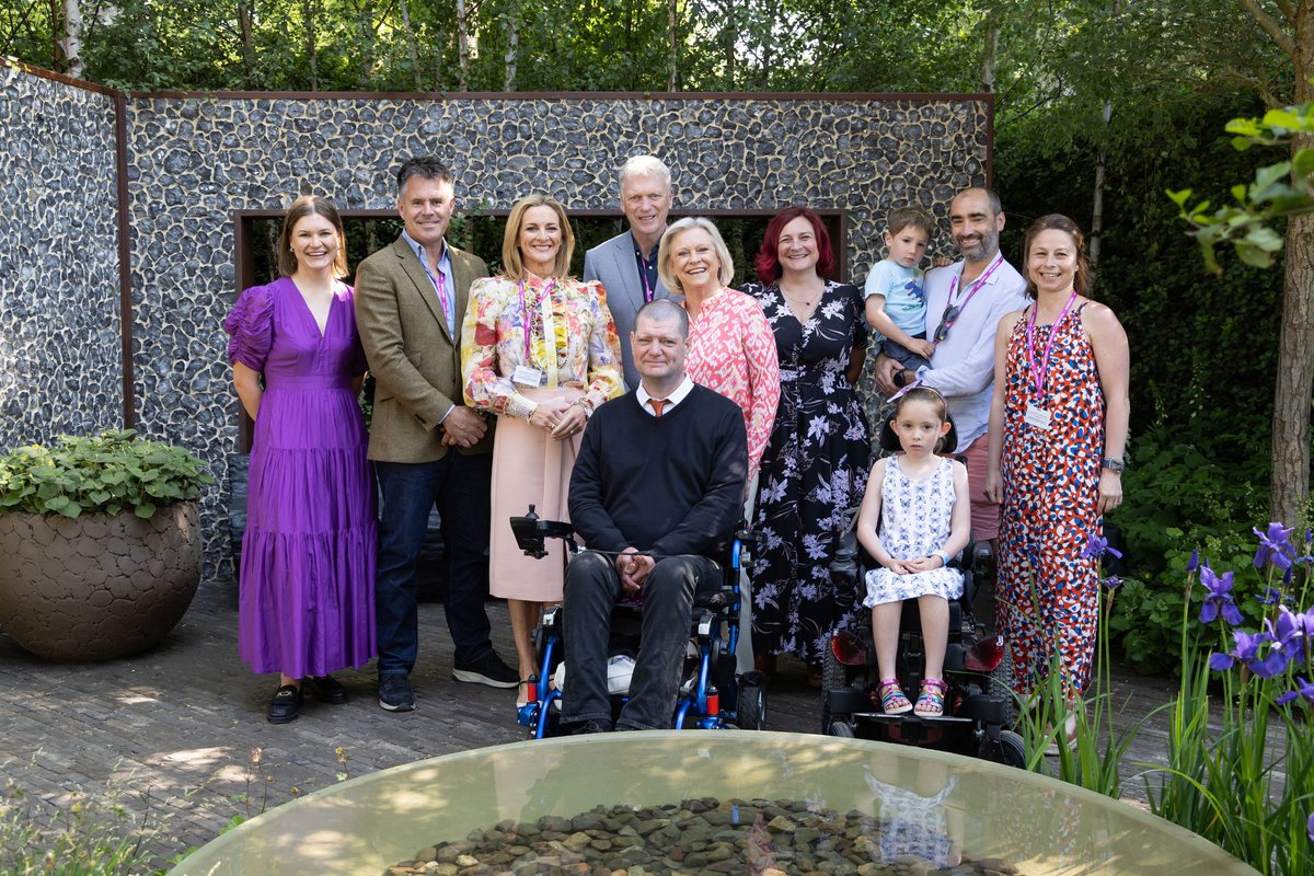 MDUK_News's tweet image. Thrilled to win a gold medal at the @The_RHS Chelsea Flower Show! 🌿 Huge thanks to Ula Maria for the inspiring, fully accessible forest bathing design. Grateful to @ProjGivingBack for making this possible. #RHSChelsea