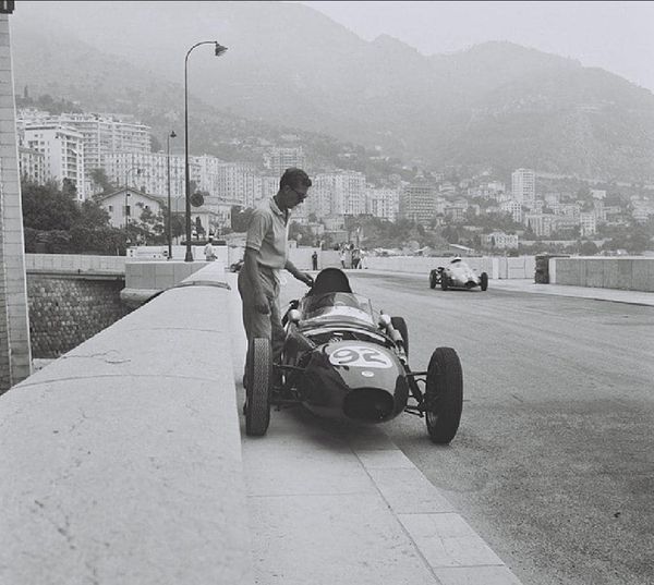 Monaco F Junior 1960 Ed Crawford et sa Elva DKW , quel decor et ambiance , source Ed Brunette.