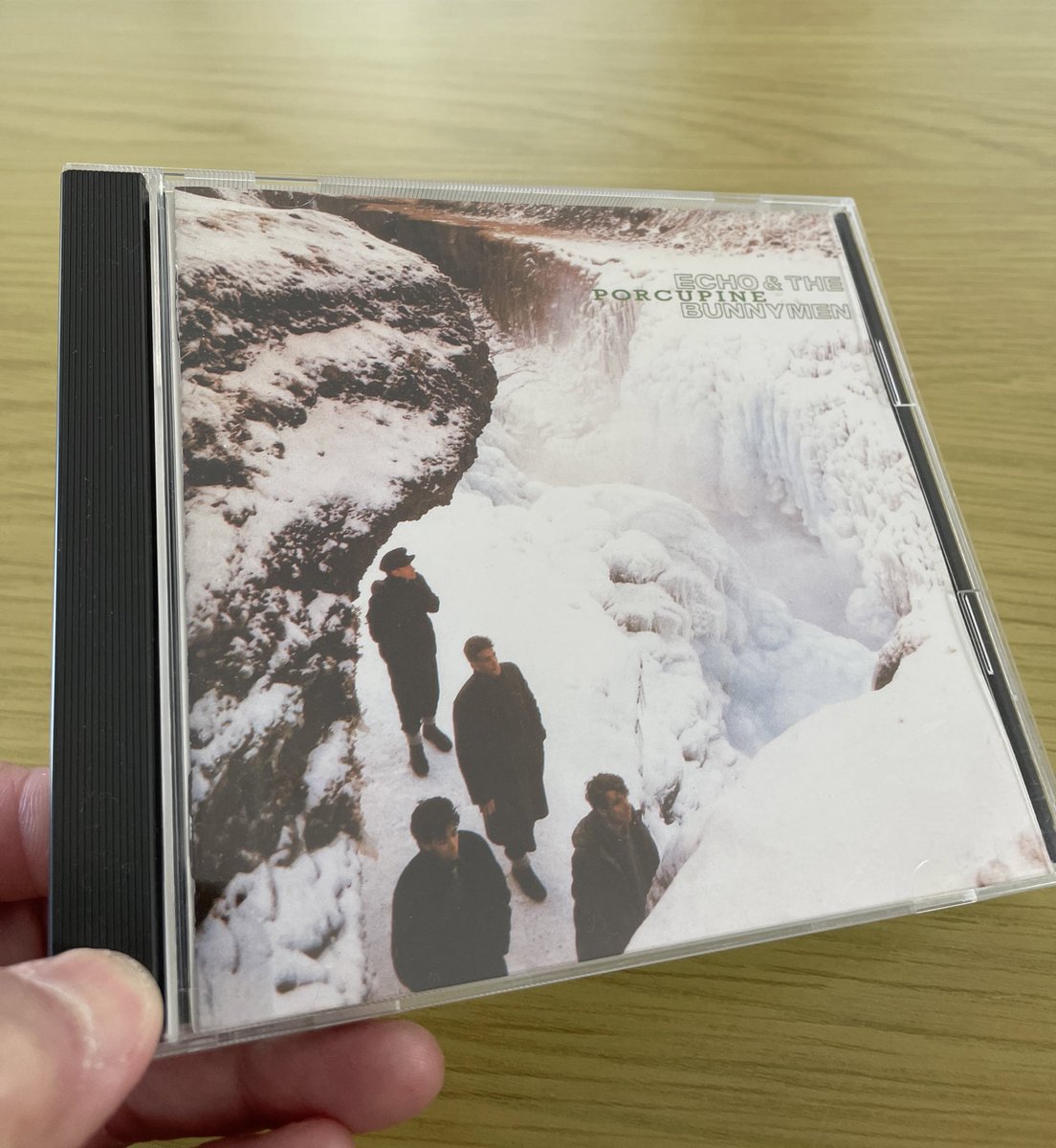OKASHI6969's tweet photo. Echo &amp; The Bunnymen

Ripeness 
https://t.co/aSNm8kq4zp @YouTube

#EchoandTheBunnymen
#Ripeness
#帰ります

good night🤤💤 https://t.co/gi0E1edluD