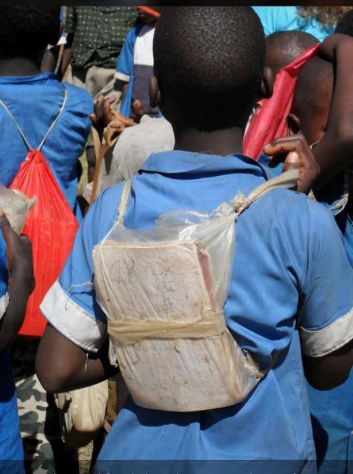 Wakishua watajua hii ni lifejacket 🌚🏃🏿‍♂️