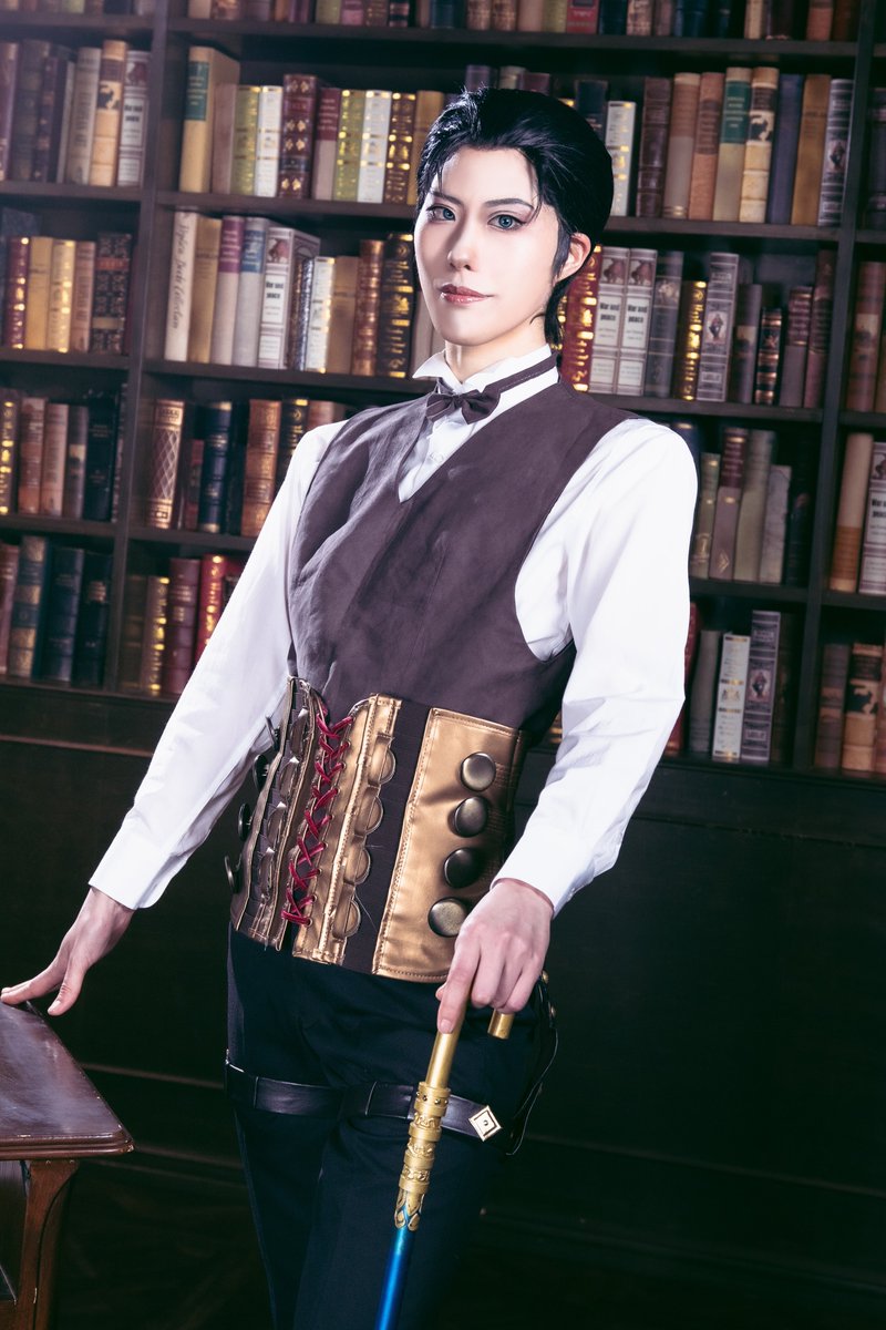 ♢Cos/fgo♢

「では話を聞こう、
　　　依頼人は席にかけてくれたまえ」

Sherlock Holmes→あぶ
photo→歩(<a href="/aymmoon___/">歩（あゆみ）さん　通知が来ない…🦭</a> )