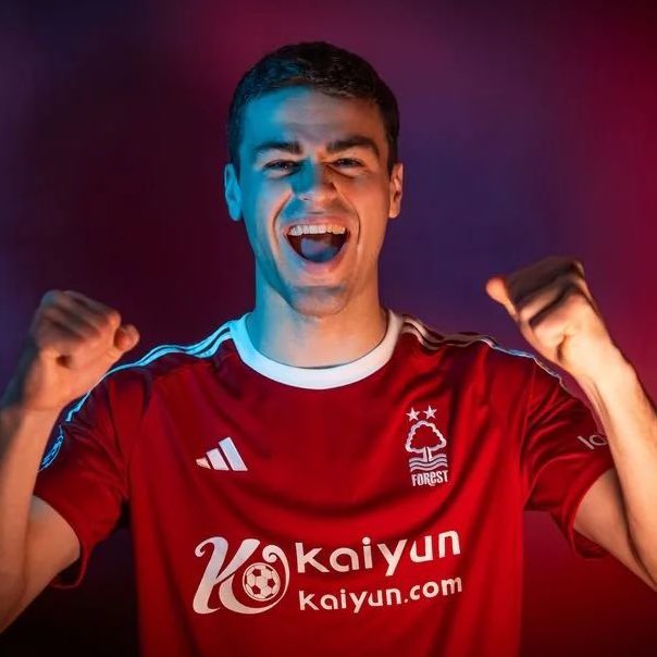 FabrizioRomano's tweet photo. 🚨🌳 Five players are leaving Nottingham Forest after their loan spells.

🇺🇸 Gio Reyna, back to BVB.
🇵🇹 Nuno Tavares, back to Arsenal.
🇦🇷 Gonzalo Montiel, back to Sevilla.
🇵🇹 Rodrigo Ribeiro, back to Sporting.
🇧🇪 Divock Origi, back to AC Milan.

No buy-option will be triggered. https://t.co/AQKEfE3W7R