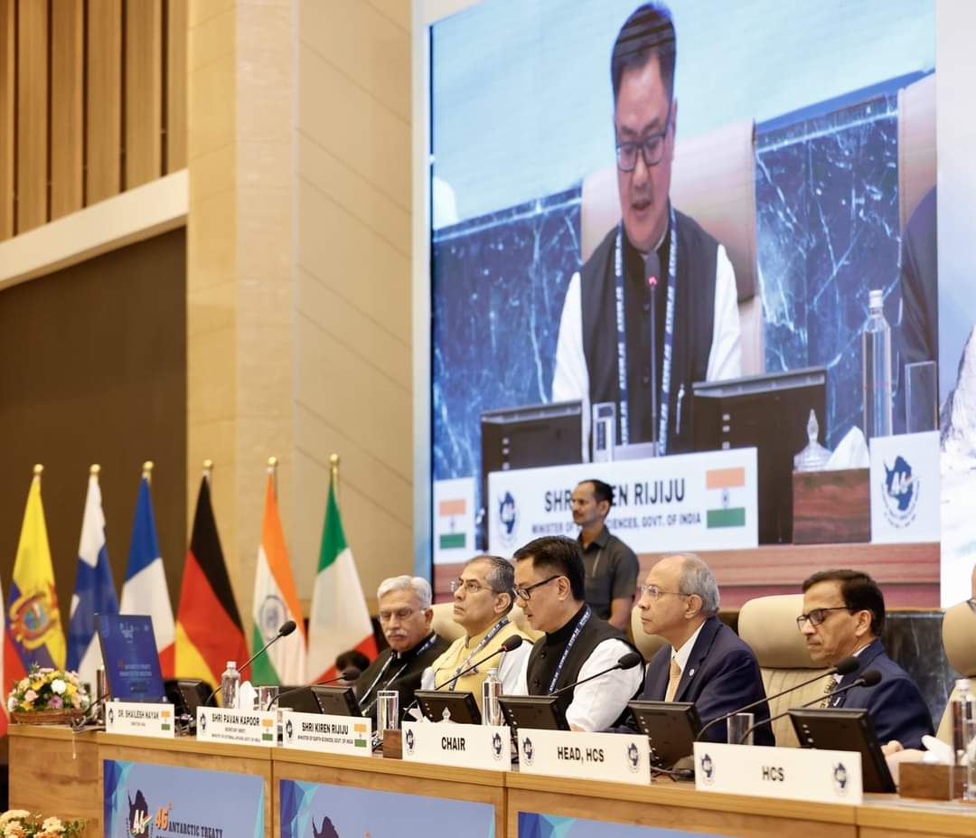 Here are glimpses of today's inaugural session of the plenary meeting of the 46th Antarctic Treaty Consultative Meeting in Kochi, Kerala, May 21, 2024 graced by Shri Kiren Rijiju, Hon'ble Union Minister of Earth Sciences & Food Processing Industries. #ATCM46 #CEP26
