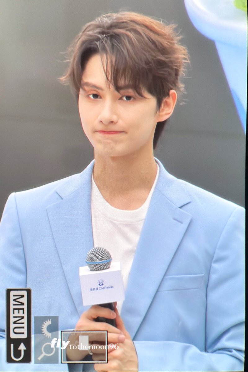 𝐟𝐥𝐲𝐦𝐞𝐭𝐨𝐭𝐡𝐞𝐦𝐨𝐨𝐧 (@flytothemoon96_) on Twitter photo 