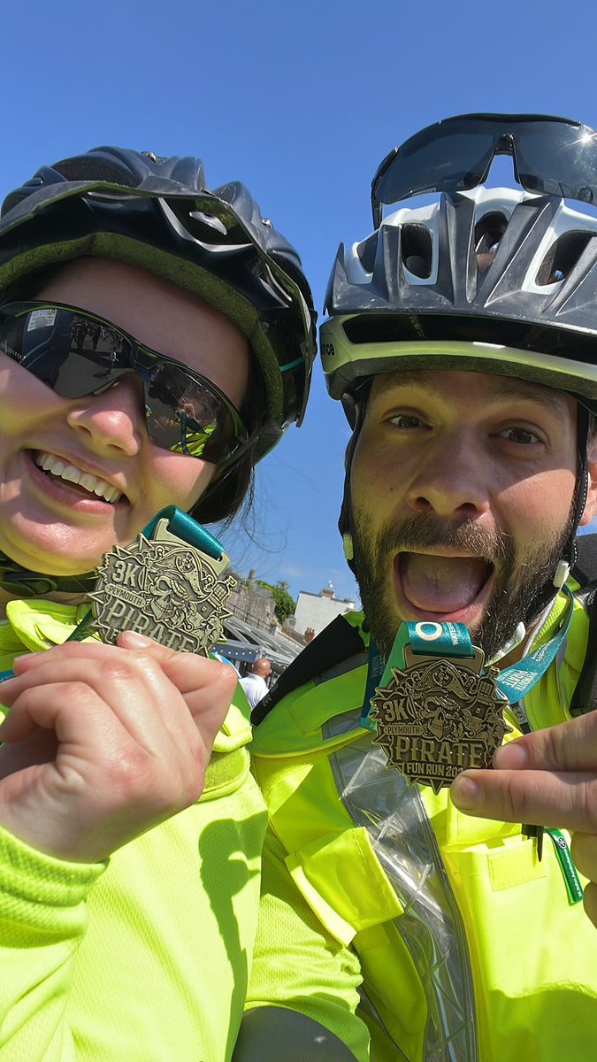 abbythesmall's tweet photo. CRU out in the wild... well at the end of a Pirate fun run!!
#pirateweekend @stjohnambulance @JeremiahsJourne @SJAWestCRU #pirates https://t.co/GoSV7WZzpO