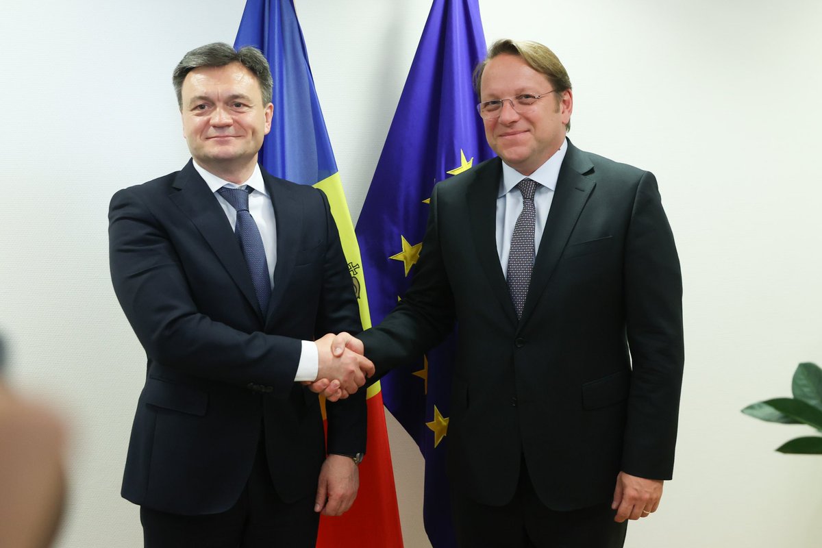 #Moldova’s #EU accession path, the EU assistance & the strategically important energy supply were among the main issues of discussion with PM @DorinRecean before the EU-Moldova Association Council. Moldova has done good work & encouraged to continue its reform efforts.