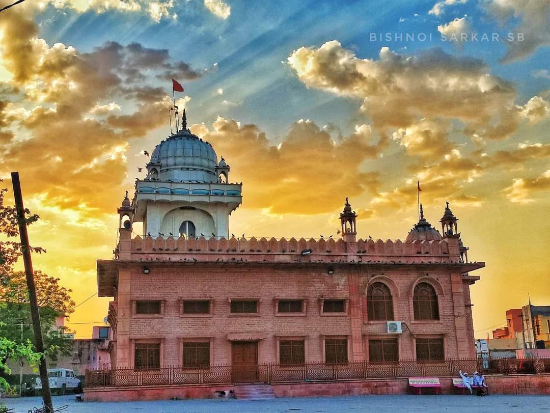 sushilbishnoi64's tweet photo. #♥️ जो कुछ है तेरे दिल में, सब उसको खबर है,
बंदे तेरे हर हाल पर भगवान की नज़र है...🙏🙏🙏
#Gru_jambshwear_mandir_Rotoo
#viral
#trading
#jambhshwer
#bishnoi
#india
#rajasthani
#mukam
#Rotoo https://t.co/Dle5jmWZCT