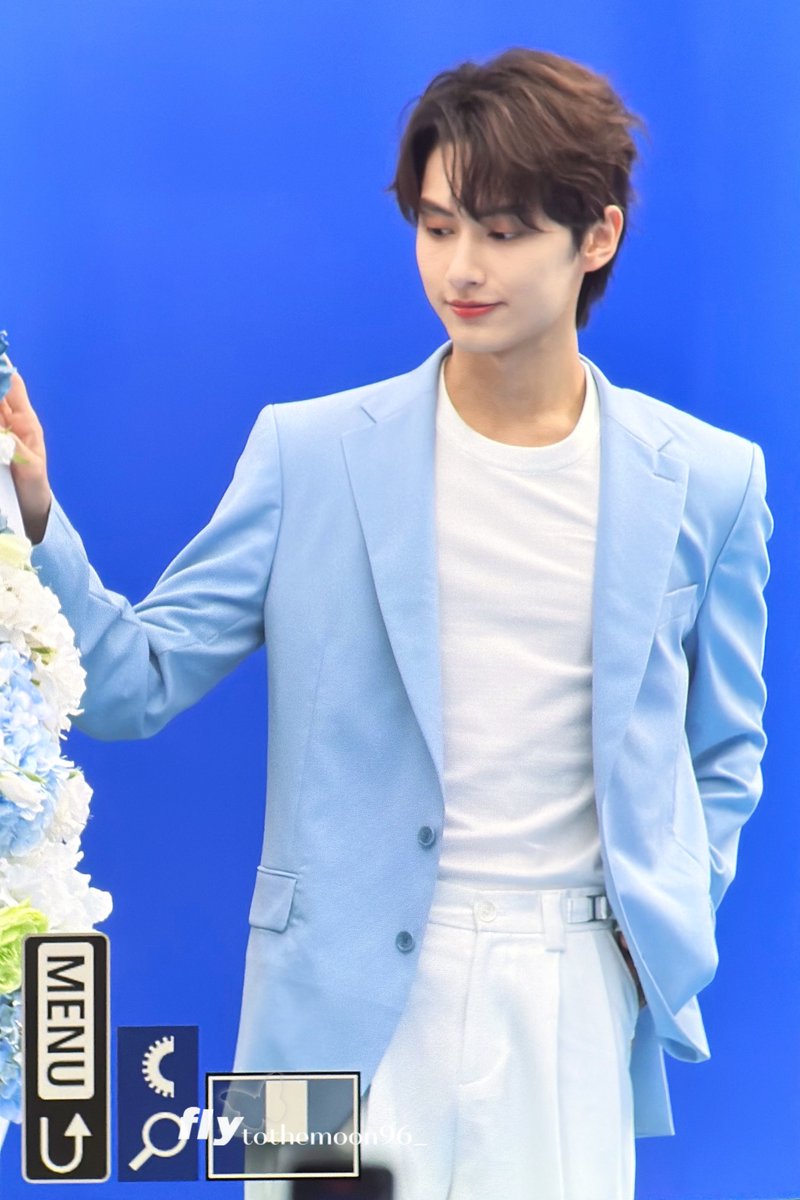 𝐟𝐥𝐲𝐦𝐞𝐭𝐨𝐭𝐡𝐞𝐦𝐨𝐨𝐧 (@flytothemoon96_) on Twitter photo 