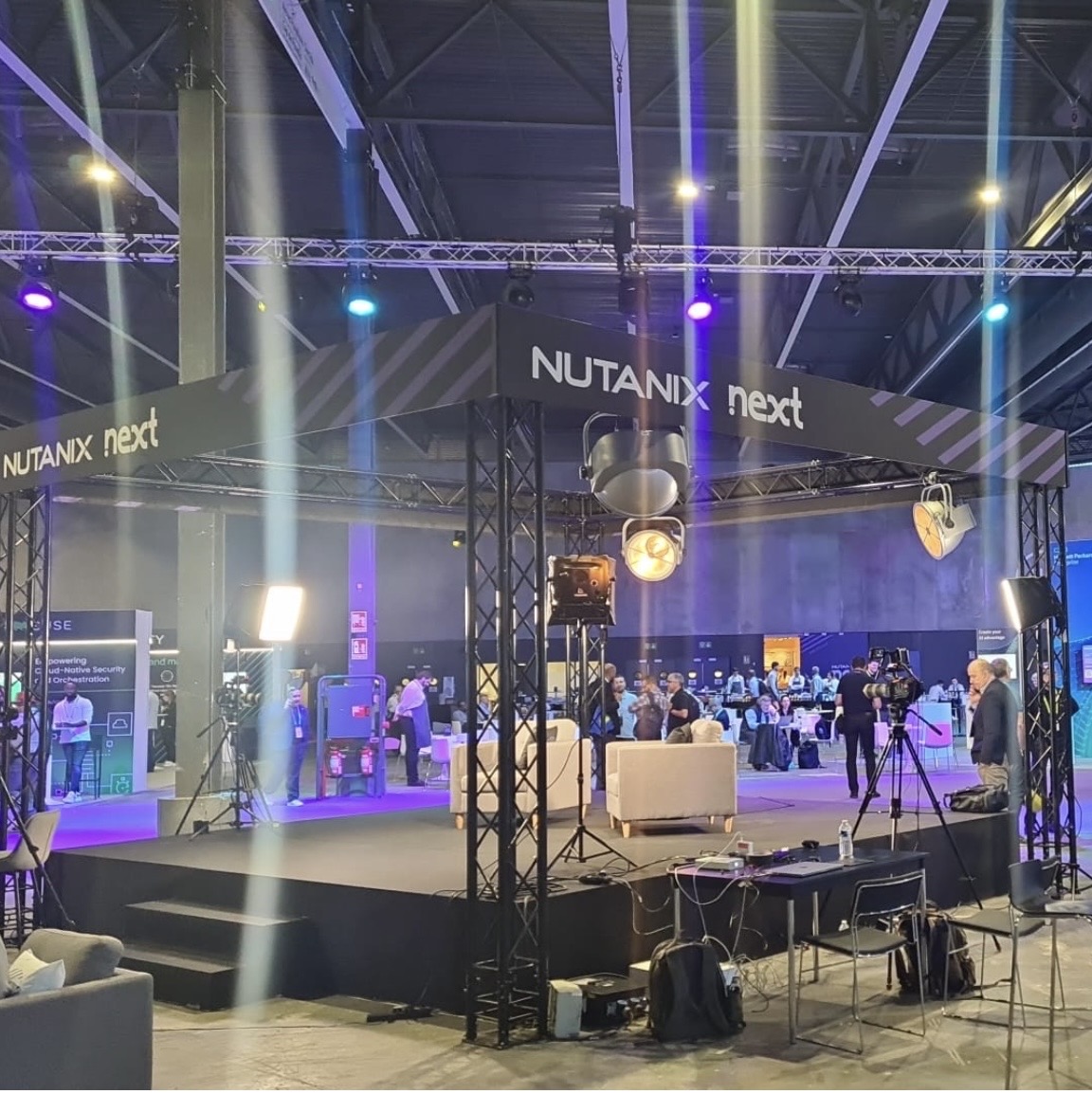 HexawareGlobal's tweet photo. Ready to revolutionize your #business with next-gen #AI? Head to Hexaware's booth (#AI8) at .NEXT & meet our Gen AI experts! We'll showcase cutting-edge solutions & discuss the latest trends. https://t.co/wnq906gZXh
#NEXTEvent #GenAI #Nutanix #ArtificialIntelligence https://t.co/32EjIuIpf8