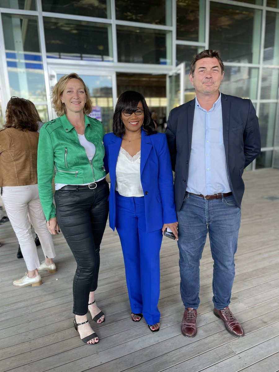 🔥 Keynote <a href="/1ElisaMoreno/">Élisabeth Moreno</a> : Message inspirant à destination des femmes en reconversion / numeriquepourelles.fr/assises-region… 

#mixite #WomenInTech 
<a href="/La_Melee/">La Mêlée</a> <a href="/FemmesNumerique/">Femmes@Numérique</a> <a href="/montpellier_/">Ville de Montpellier</a>