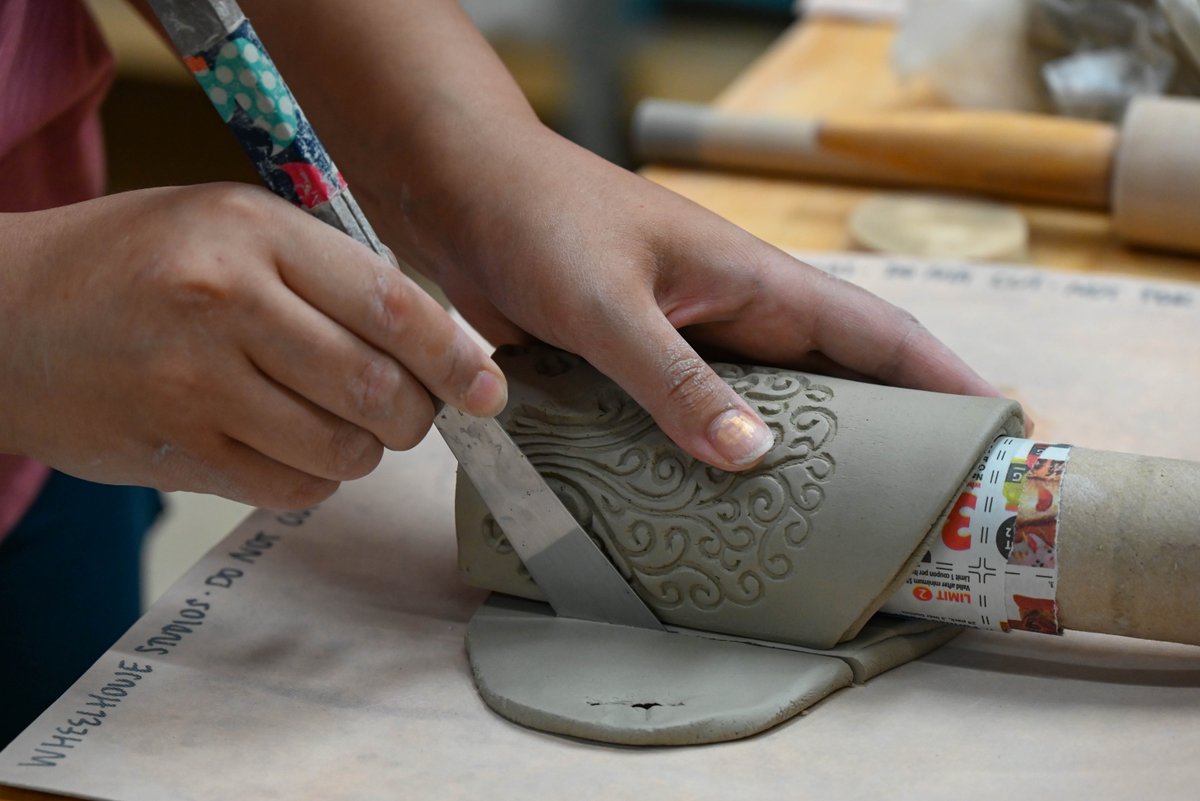 Wheelhouse Studios summer art classes still have a few spots left! Sign up today and try something new: bit.ly/3NYuzSN

🙌 Hand Building Ceramics: June 3–July 1
🏺Ceramic Vase and Pouring Forms: June 4–July 2
💍 Stone Setting in Jewelry: June 26–July 3