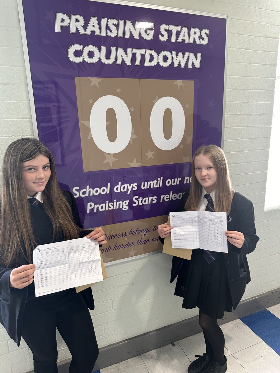 laurenbm90's tweet image. Name a better day than Praising Stars Day?! @OutwoodHaydock So much love for progress amongst year 9 this morning! #MetaMay #PraisingStars #LoveLearning 🔴🟡🟠🟢🟣